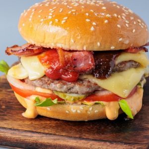 TRIPLE BEJKON BURGER