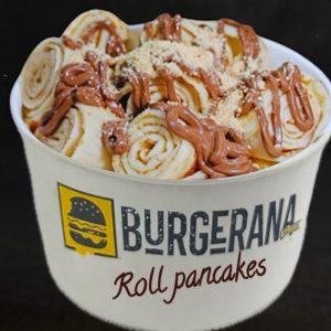Roll pancakes nutella